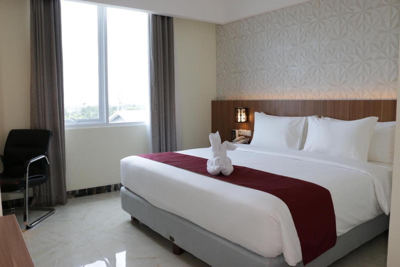 Horison Sentani Hotel Nefaar Exterior photo