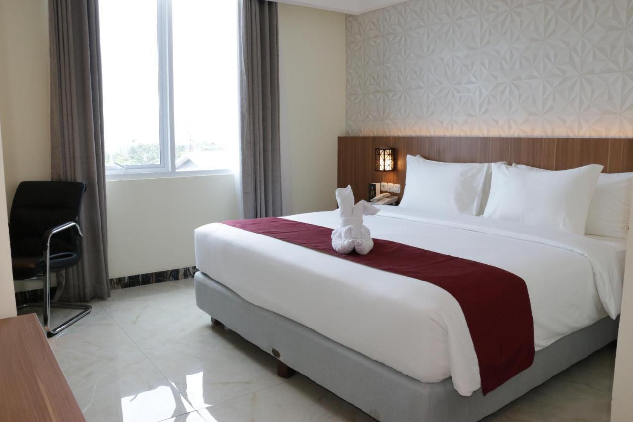 Horison Sentani Hotel Nefaar Exterior photo