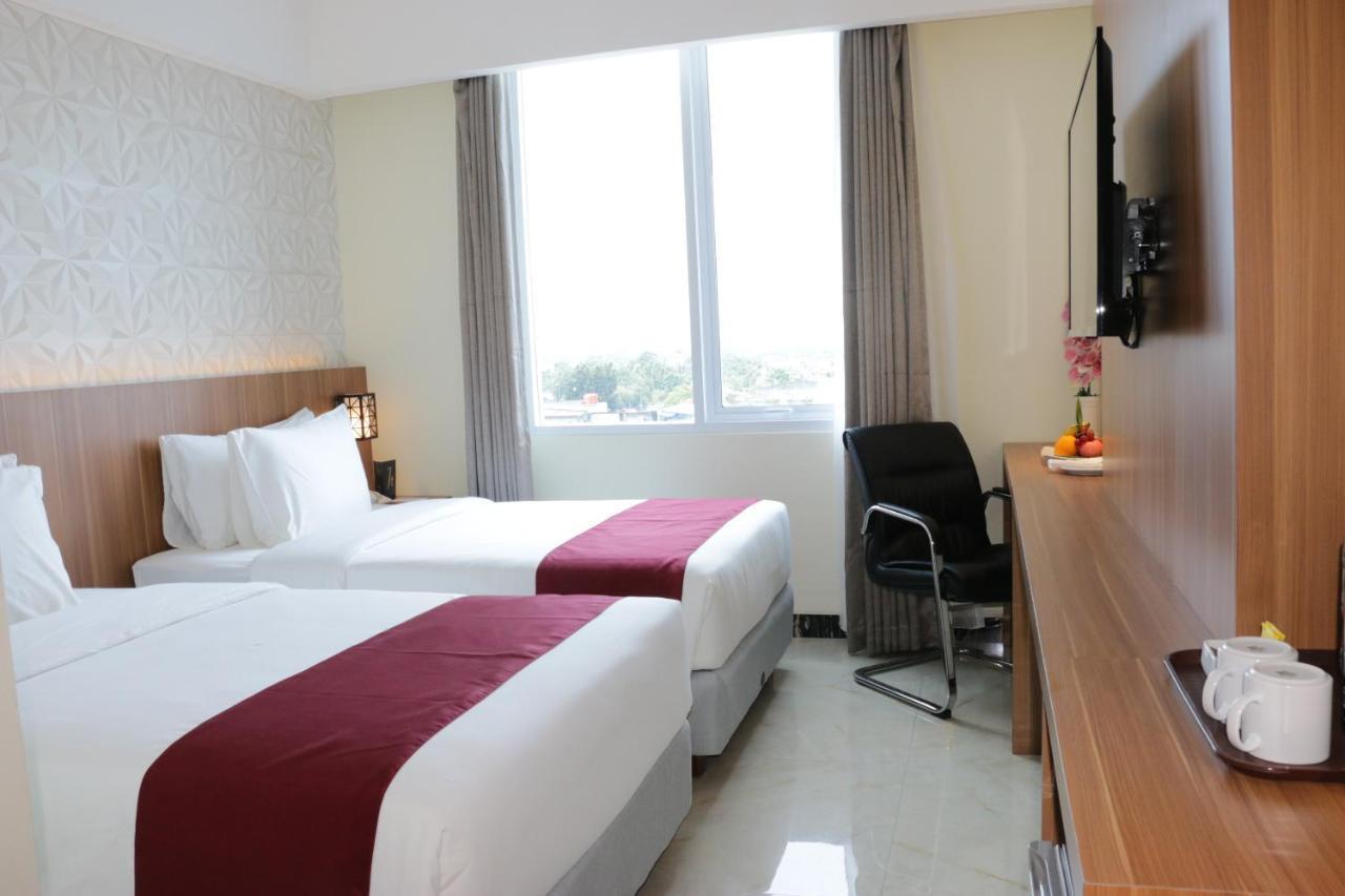 Horison Sentani Hotel Nefaar Exterior photo